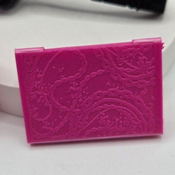 Monster High Doll Accessories Set: Draculaura & Spectra Vondergeist Picture Day - Picture 3 of 6